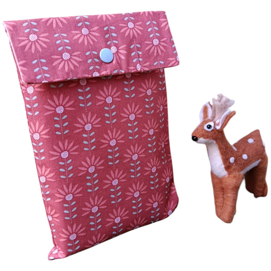Pochette à livre en tissu rose Les p'tites cousettes d'Ophélie