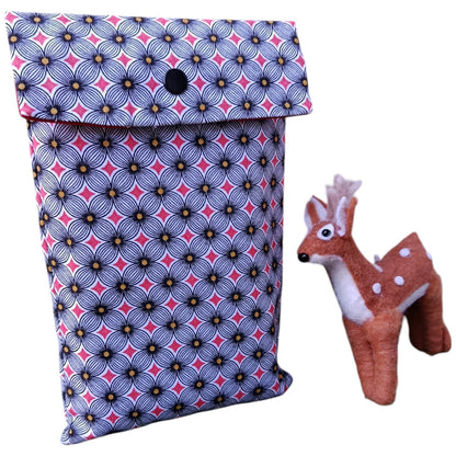 Pochette à livre en tissu noir et rouge Les p'tites cousettes d'Ophélie