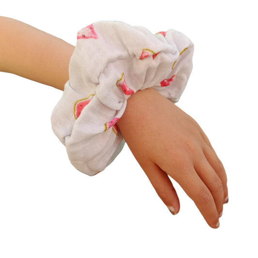 Chouchou gaze de coton blanc pastèque rose