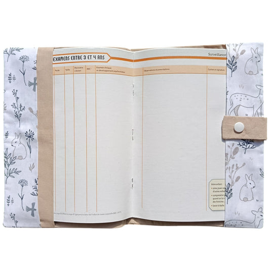 Protège carnet de santé personnalisable forêt beige Les p'tites cousettes d'Ophélie