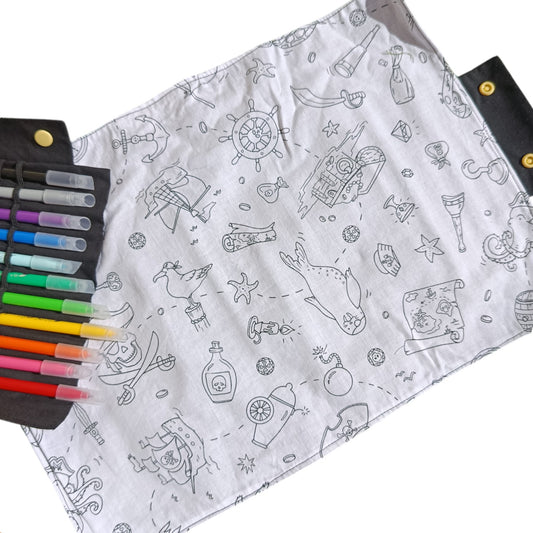 Set à colorier pirates
Fournis avec ses crayons
Lavable et réutilisable